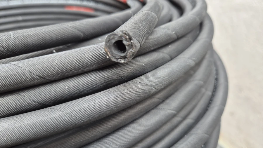 Mangueira Hidráulica 1/4" R1 com 1 Trama de Aço